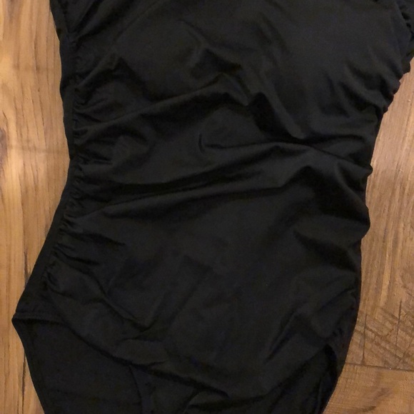 Venus One Piece Black Bathing Suit Size 8 - Picture 2 of 5